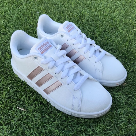 adidas cloudfoam vs superstar